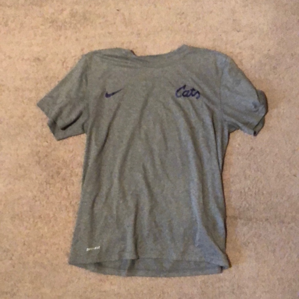Nike short sleeve tee with K-State wildcats logo #cats #wildcats #nike #women